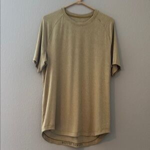 Lululemon Athletica Yellow Short Sleeve Tee